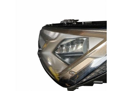 Audi 8W0-941-043-B