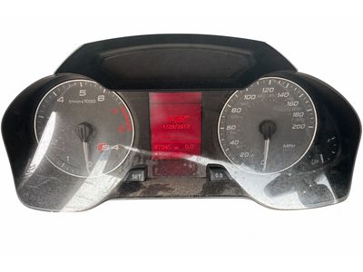 Audi 8K0-937-517-B