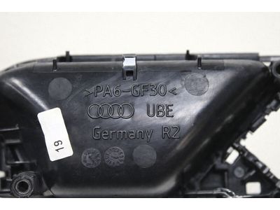 Audi 8V7-837-020-C
