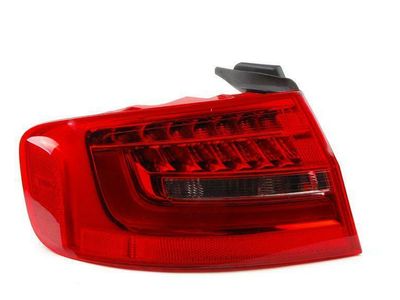 Audi 8K9-833-721-M