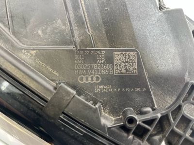 Audi 8W6-941-086-B