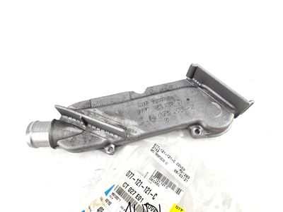 Audi Q7 Water Hose - 079-121-107-P