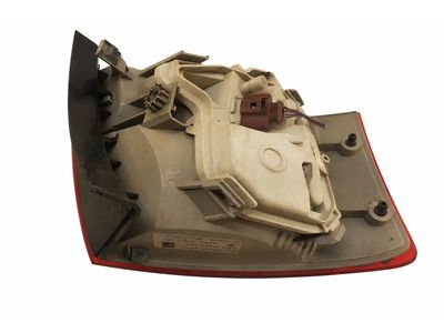 Audi 8E9-945-095-F