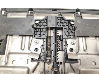 Audi 8K0-885-777